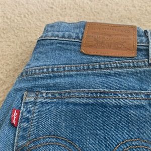 Straight Wedgie Blue Levi Jean